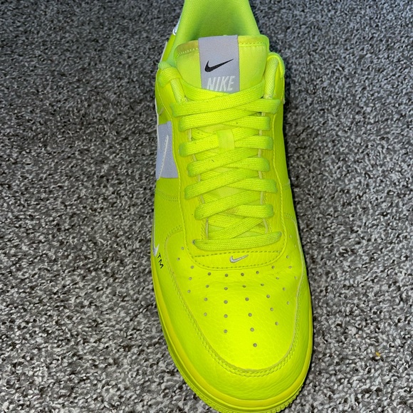 Neón yellow /green NikeAir ones - Picture 4 of 6